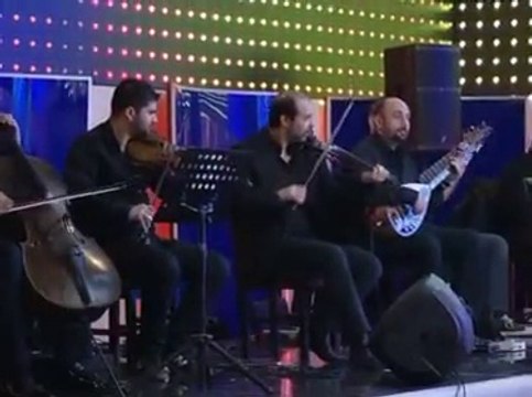 Bu şarkı da özgür Alter kardeşim den dinlenir helal olsun okumuş hastanim (dede)