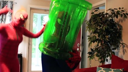 Spiderman & Frozen vs Joker! Spidey & Elsa Colored Ball Poo Prank! Funny Superheroes Movie for KIDS!