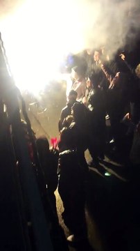 Zurka Delija po kisi ispred hale nakon pobede u Bambergu