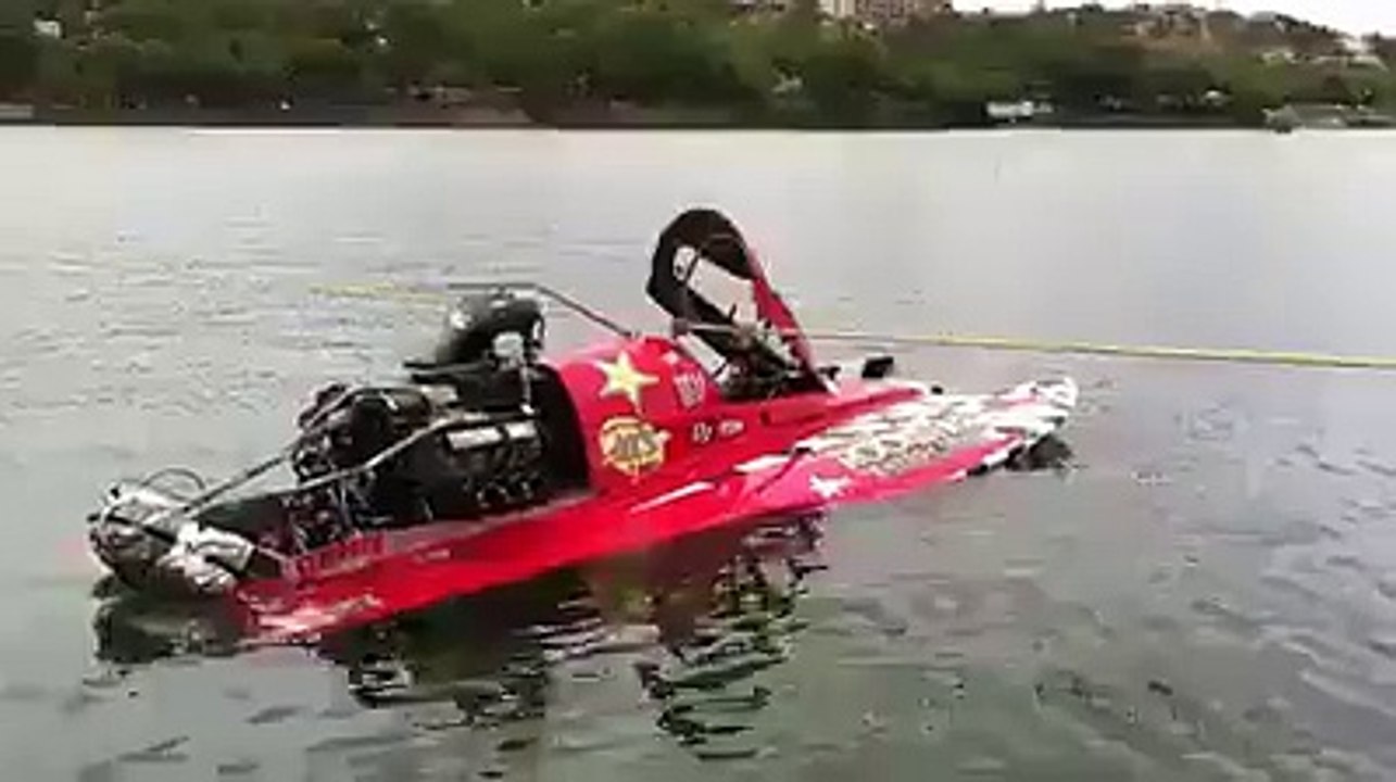 This is what happens when you stuff a blown hemi into a small boat!