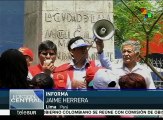 Perú: trabajadores de todo el sector público podrían iniciar huelga