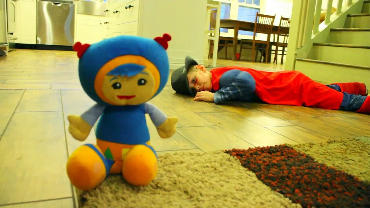 Bad Baby Freaks Out! Evil Superman Bad Babies vs Batman The Flash PART 2 in real life SuperHero Kids