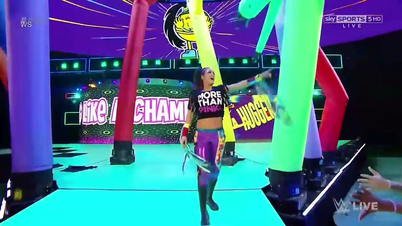 WWE RAW Bayley vs Cami Fields