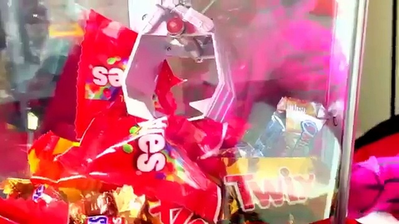 Frozen Elsa Becomes A Baby! Spiderman vs Frozen Elsa vs Joker w Candy Machine! Funny Superhe#23