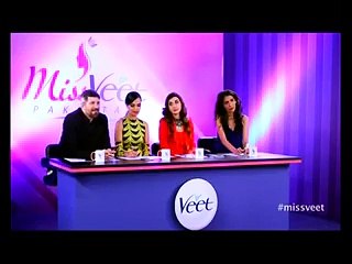 Girl making Fun Of Ayesha Khan