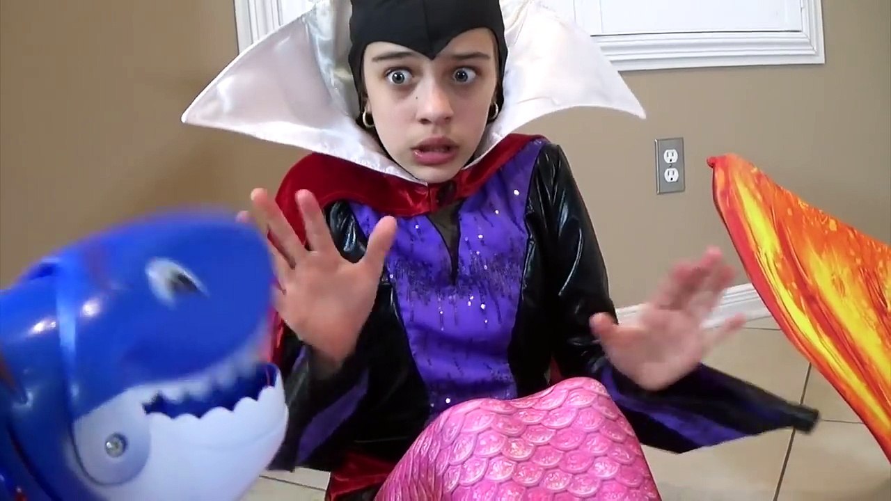 SHARK ATTACK PINK SPIDERGIRL MERMAID VS EVIL QUEEN FROZEN ELSA JOKER SUPERHERO IN REAL LIFE IRL