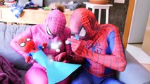 Spiderman Fart vs Spider-Man Doctor w/ Jack Frost, Frozen, Pink Spidergirl & Superman In Real Life!