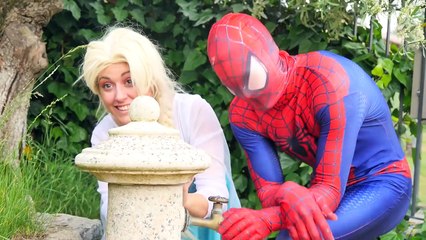 Spiderman Poo Colored Balls! W/ Frozen Elsa & Hulk Vs Joker Spell & T-Rex! Funny Superheroes :)