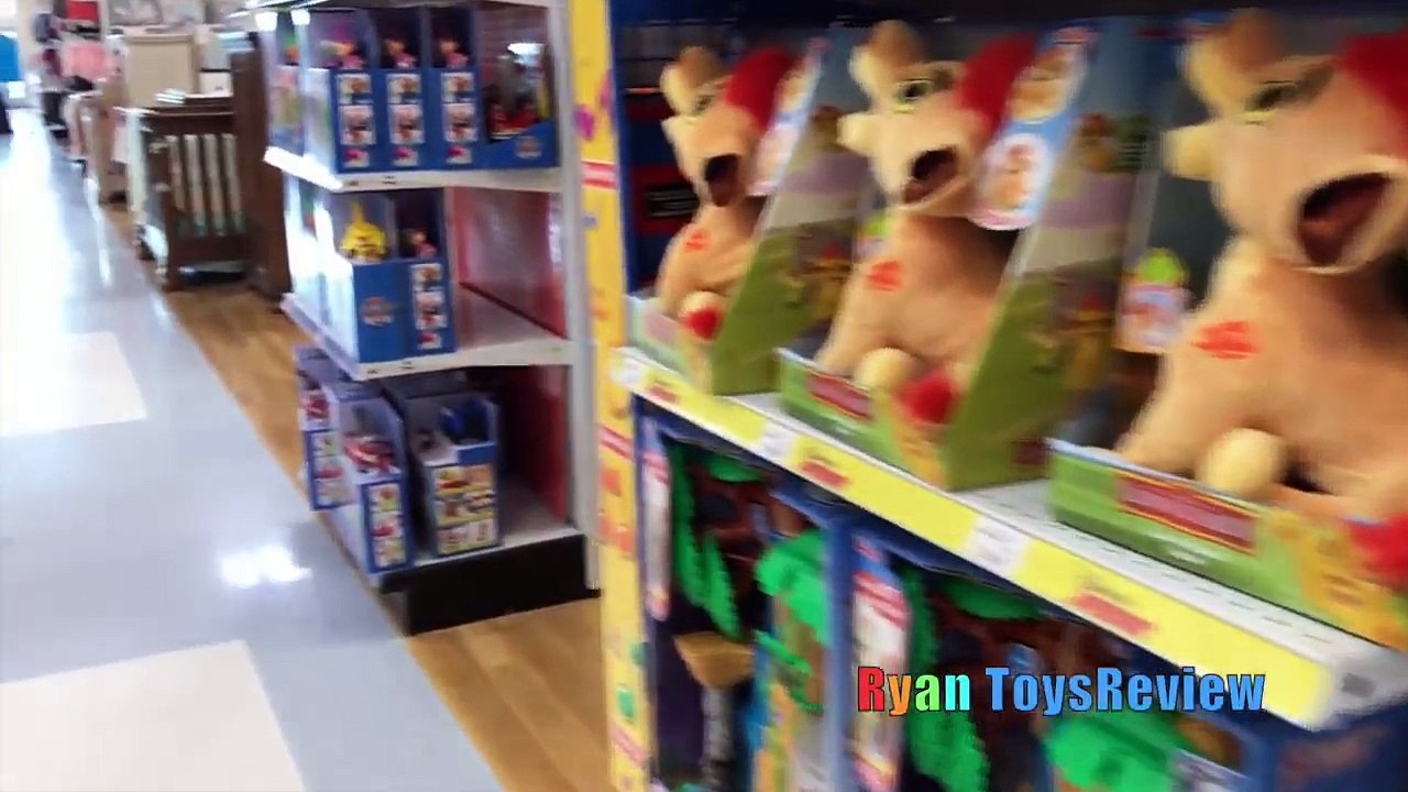 TOY HUNT at Toys R Us RYAN TOYSREVIEW Paw Patrol Power Wheels  part2