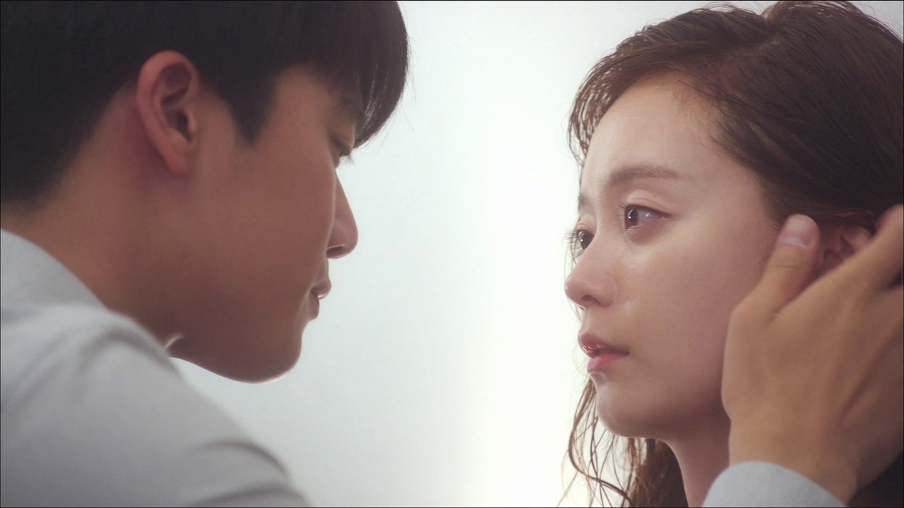 하석진♥전소민, 욕실 앞 '야릇 키스' (feat. 사고주의) [1%의 어떤 것 So...