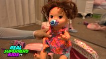 GIANT SPIDERS ATTACK BAD BABY GIRL SLEEPING FROZEN ELSA IN HER BED vs Bad Baby Alive Toy Freaks Out!