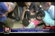 Brasil: decenas de activistas invadieron plenario de la Cámara de Diputados