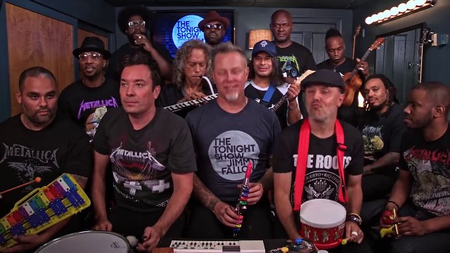 Metallica, Jimmy Fallon et The roots reprennent Enter Sandman avec des instruments d'enfant - The Tonight Show