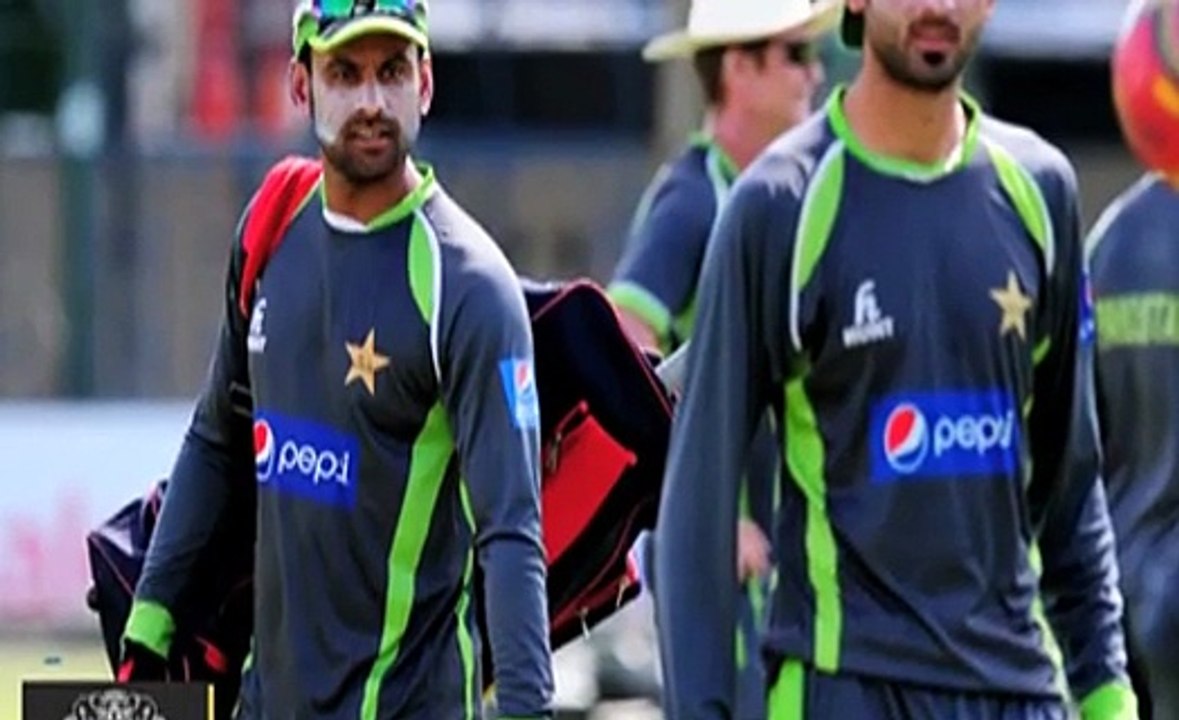 Mohammad Hafeez Bowling Test Austraila