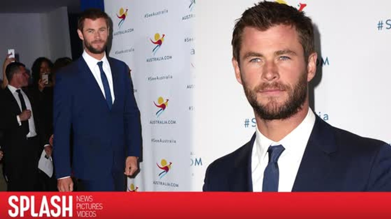 Chris Hemsworth dankt den Frauen, die Männer zu dem machen, was sie sind
