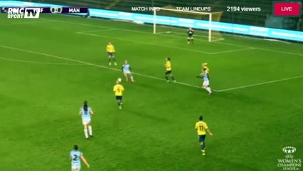 Toni Duggan, attaquante de Manchester City marque un but fou en Champions League