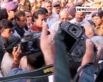 Demonetisation- Arvind Kejriwal, Mamata Banerjee protest outside RBI office