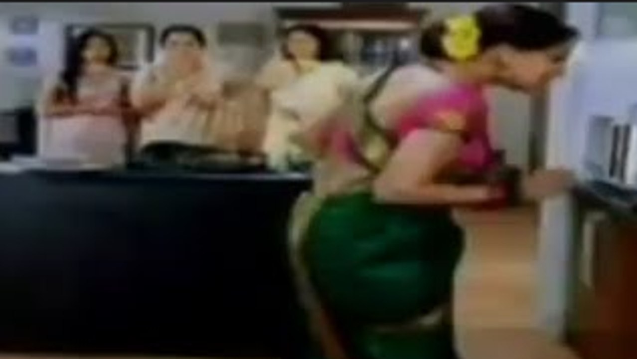 Swaragini Swara Becomes Housemaid 17th November 2016