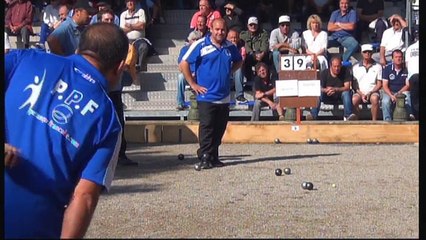Le Champion de pétanque Henri LACROIX, ou "Comment remonter une boule dans le bouchon !"