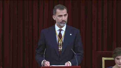 El Rey pide diálogo impulsado por el espíritu "fraternal" entre los españoles