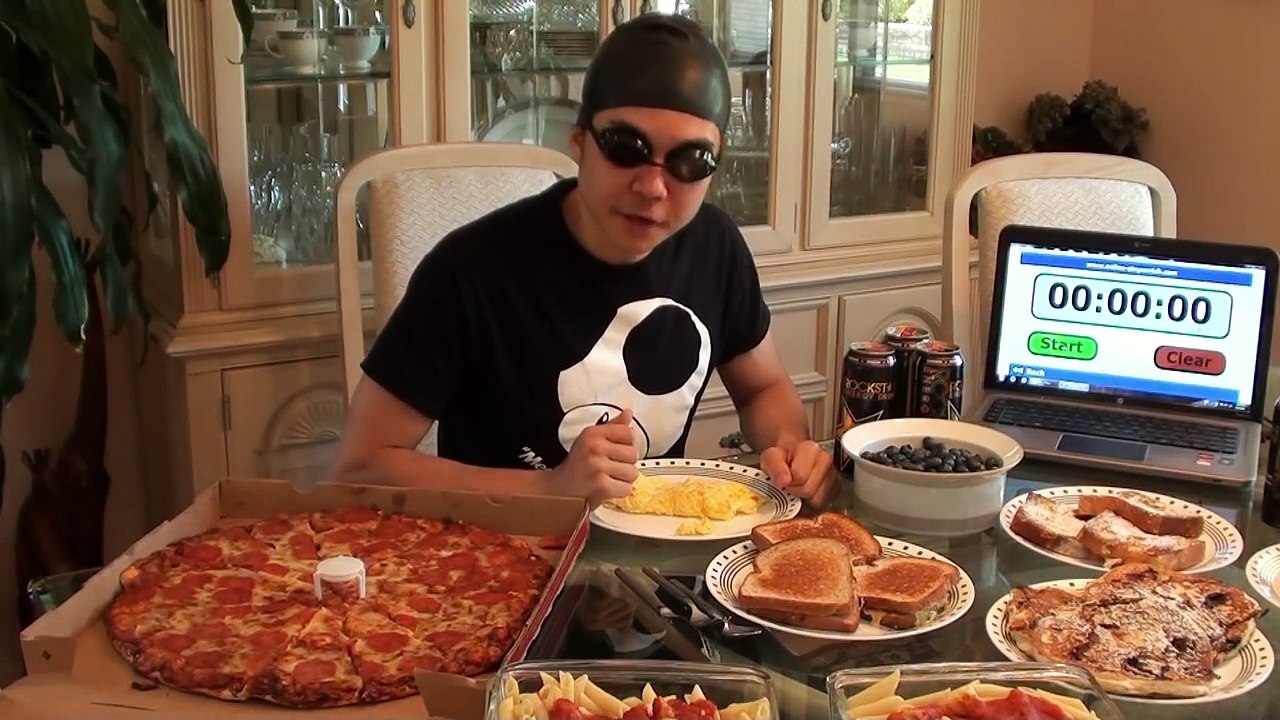 Michael Phelps 12,000+cal Diet Challenge