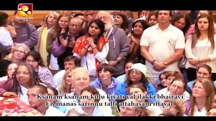 Mata Amritanandamayi Bhajan - Jhilam Jhilam