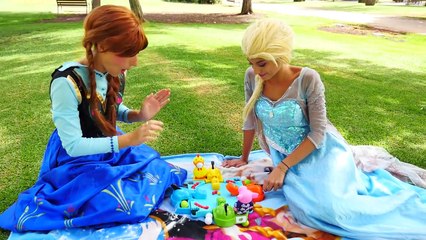 Frozen Elsa is DEAD!! vs maleficent Snow white Spell w Spiderman, Superman, Anna, Batman