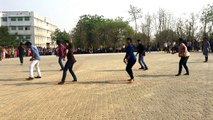 Indian Girls Mass Dance In College - Mind Blowing