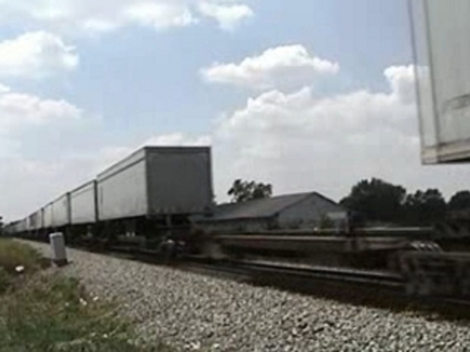 NS Trains 8-25-07 part 2.