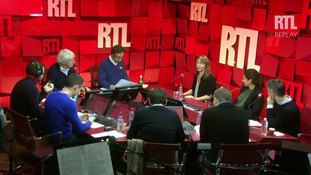 Emmanuelle Bercot et Sidse Babett Knudsen dans A La Bonne Heure - Partie 1