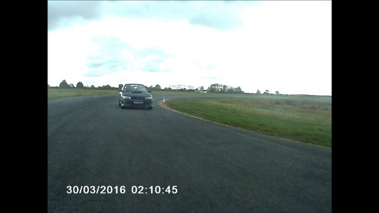 Honda CRX  VS SUBARU