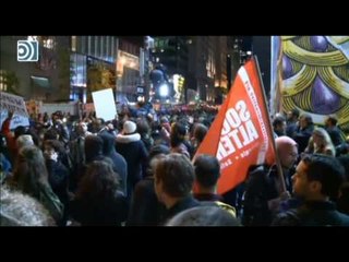 Miles de personas se manifiestan contra Trump