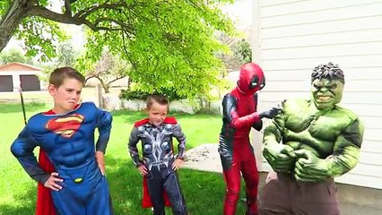 Frozen Elsa Spidergirl Fall in Love Want Kiss Spider man Superman Deadpool vs JOKER Shrink Prank