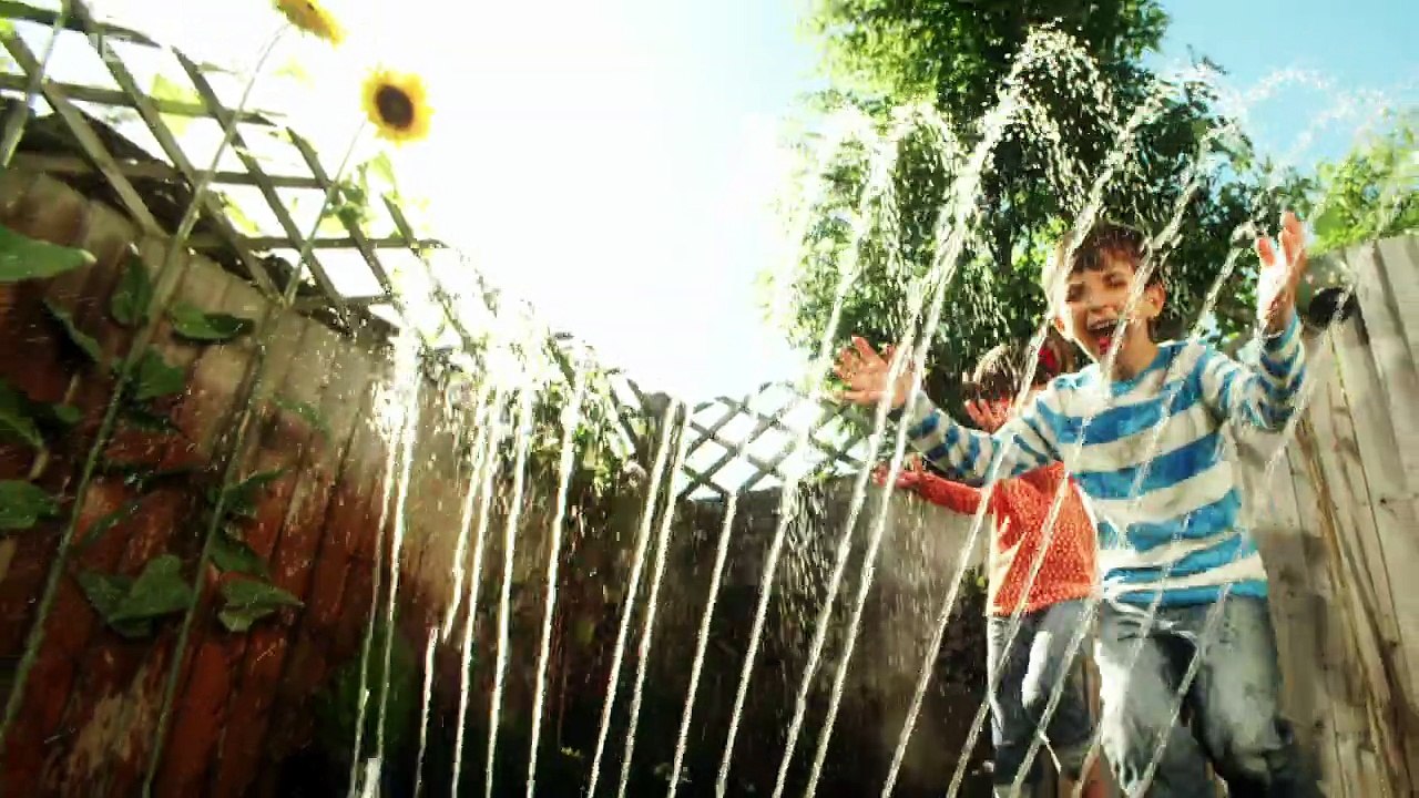 Topsy and Tim . s02e20 . Welcome Home . childre...