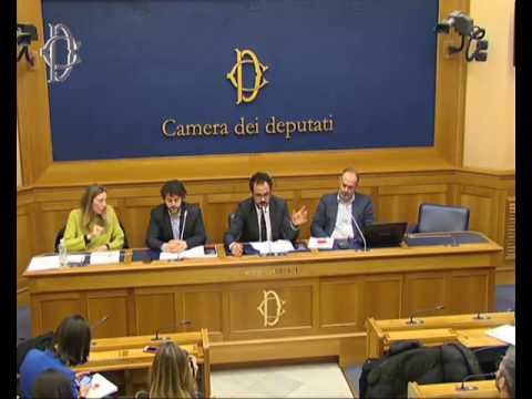 Roma - Filiera sporca - Conferenza stampa di Celeste Costantino (17.11.16)