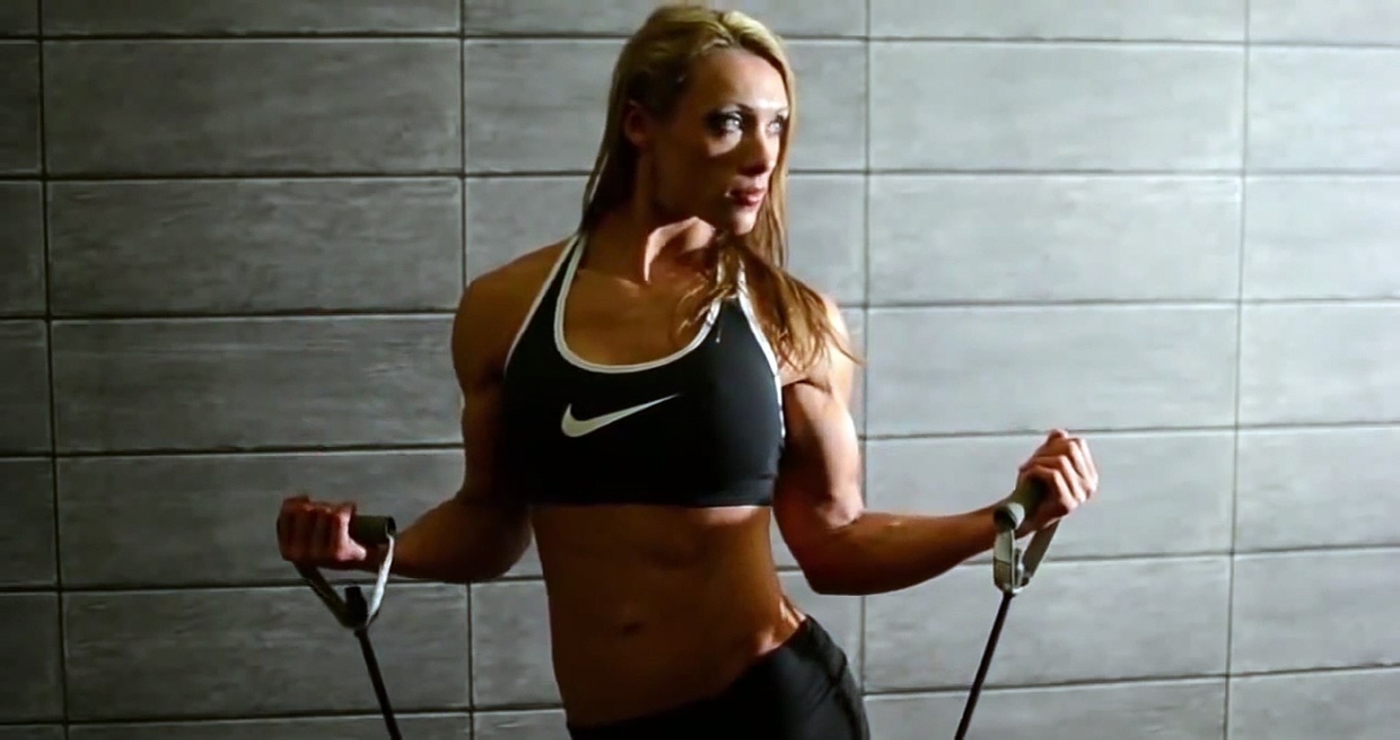 Р РµР№С‡РµР» РљСЌРјРјРѕРЅ hot Fitness