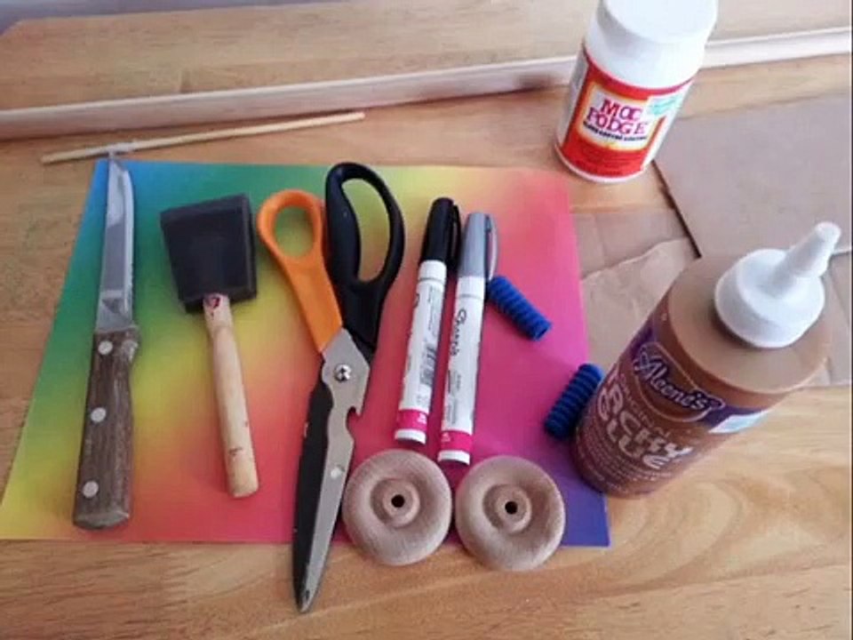 Как сделать для куклы КОЛЯСКУ и САМОКАТ! How to make doll STROLLER and SCOOTER! 如何讓娃娃推車和摩托車！