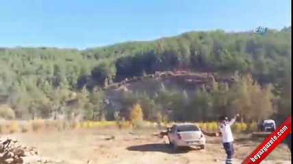 Manzarayı Seyrederken Uçurumdan Yuvarlandı