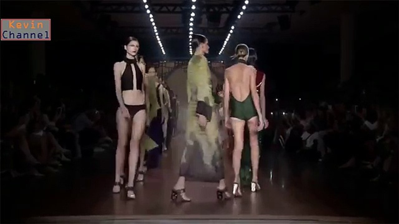 Capital Hill Cashgate Scandal : Lingerie Fashion Week Show Adriana Degreas Spring Summer 2017