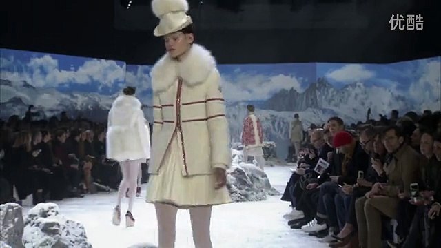 Moncler Gamme Rouge F-W 2016 Fashion Show