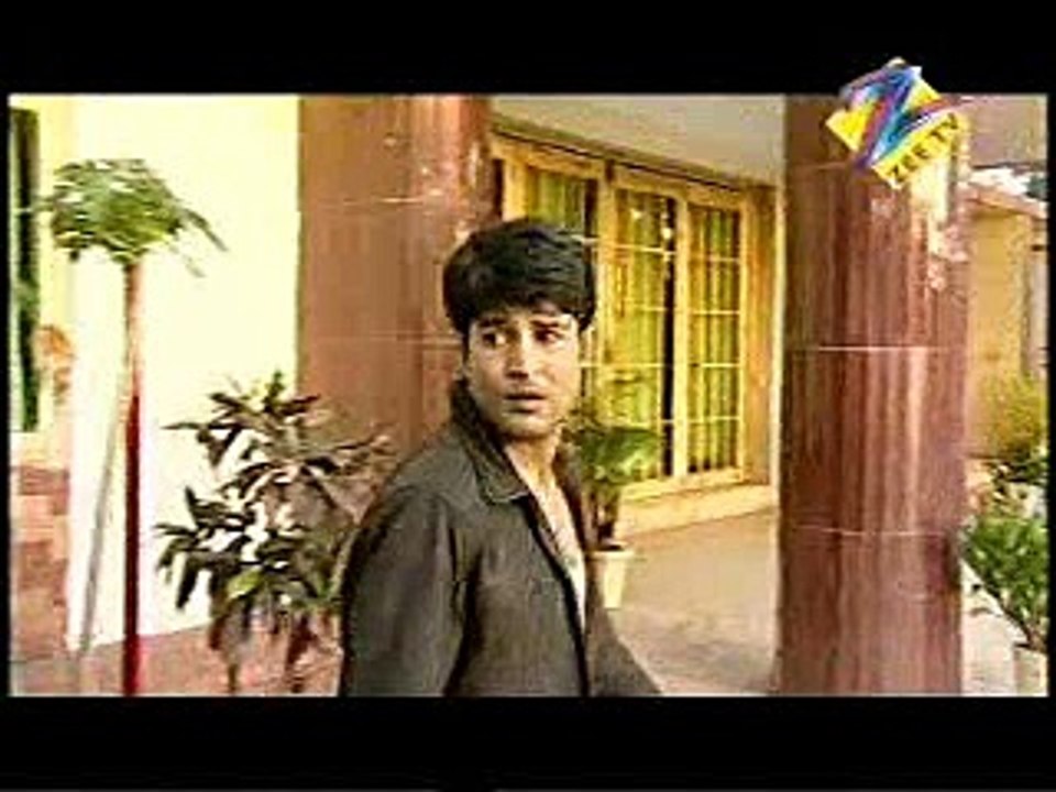 Varun searching Roma at Meneka's house-2  - TIME BOMB 9 11 Rajeev khandelwal