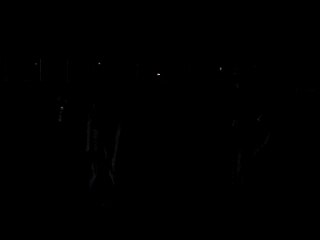 Les filles se mettent à jumper au zoning...