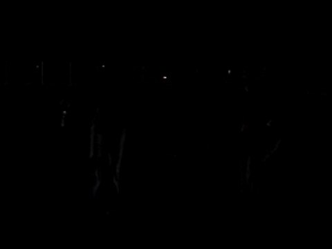 Les filles se mettent à jumper au zoning...