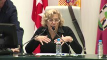 Carmena anima a los niños a utilizar 