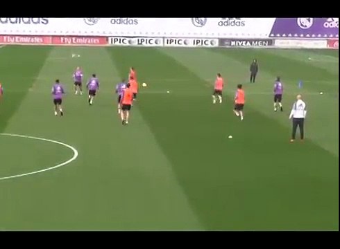 Cristiano Ronaldo`s Horrible Tackle Against Lucas Vázquez at Real Madrid Training | 18/11/2016