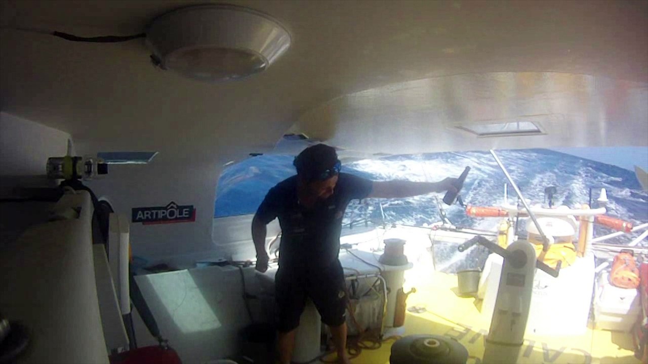 Arnaud Boissières passe l'équateur en musique / Vendée Globe