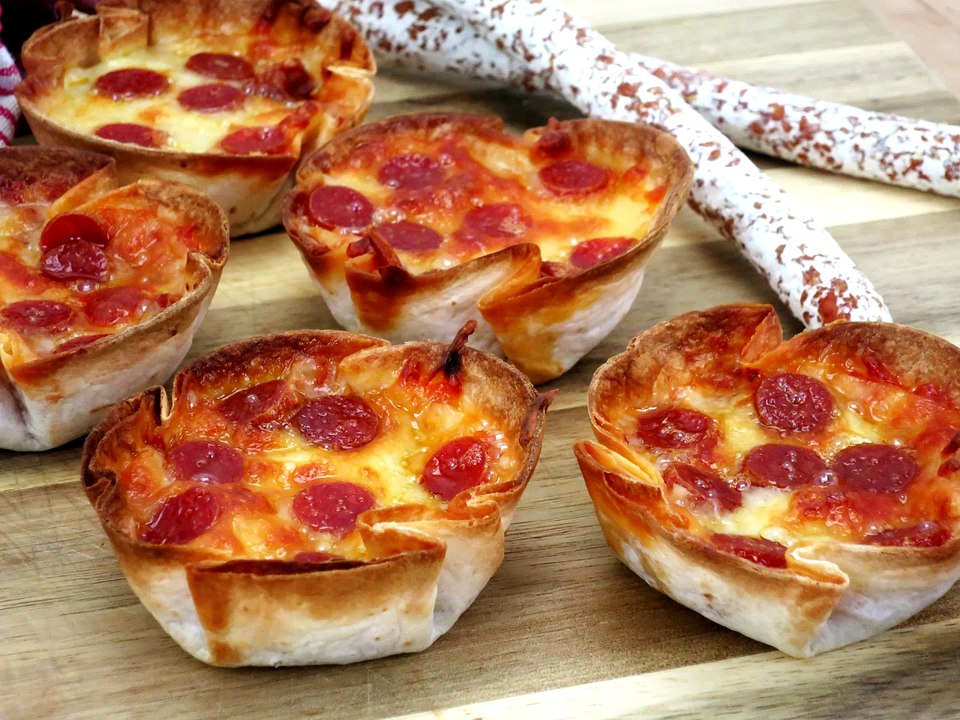 How to make mini pizza boats