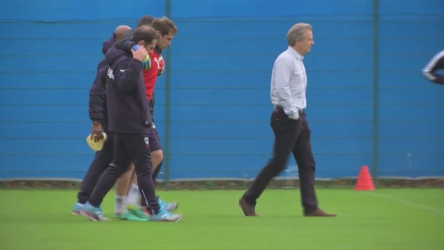 Foot - L1 - Bordeaux : Entorse du genou pour Cédric Carrasso