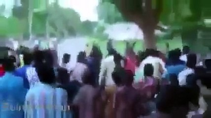 janta Ne Police Wale Nu Kutt Kutt Agge Bhajaya