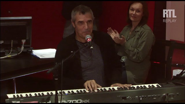 Julien Clerc chante Ma préférence dans À La Bonne Heure